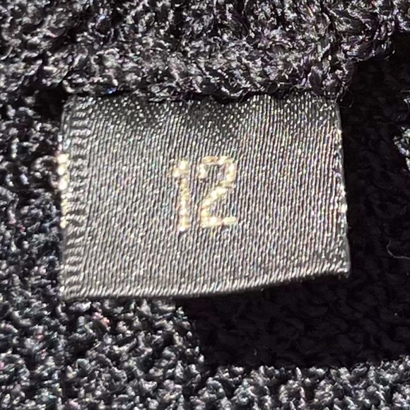 ST. JOHN BASICS knit pencil skirt - black (size 12) - Picture 4 of 4